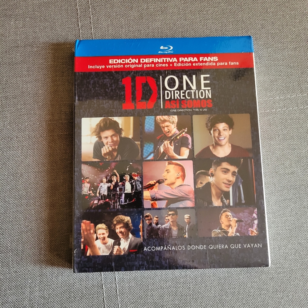 One Direction: This Is Us (Blu-ray Disc, 2013, 2-Disc Set Español Spanish NEW.